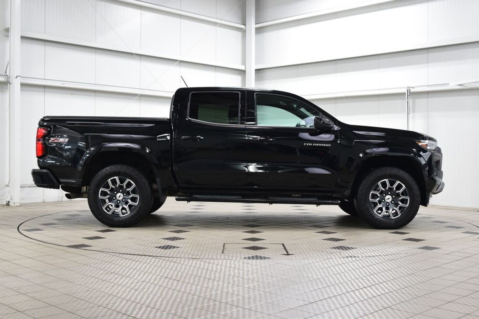2024 Chevrolet Colorado Z71 — photo 3