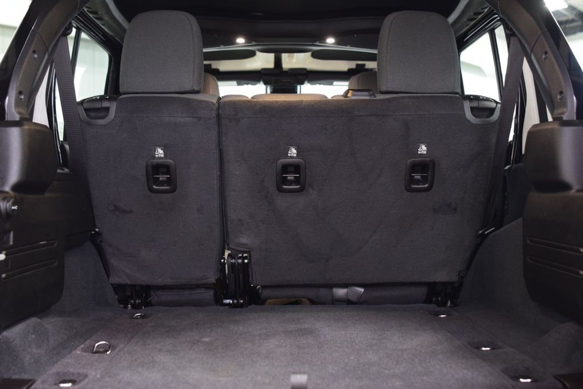 2024 Jeep Wrangler Sport — photo 14