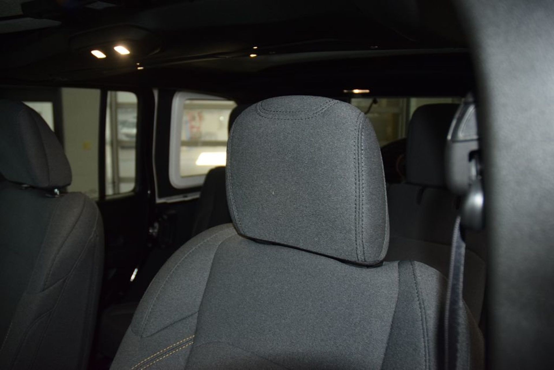 2024 Jeep Wrangler Sport — photo 29