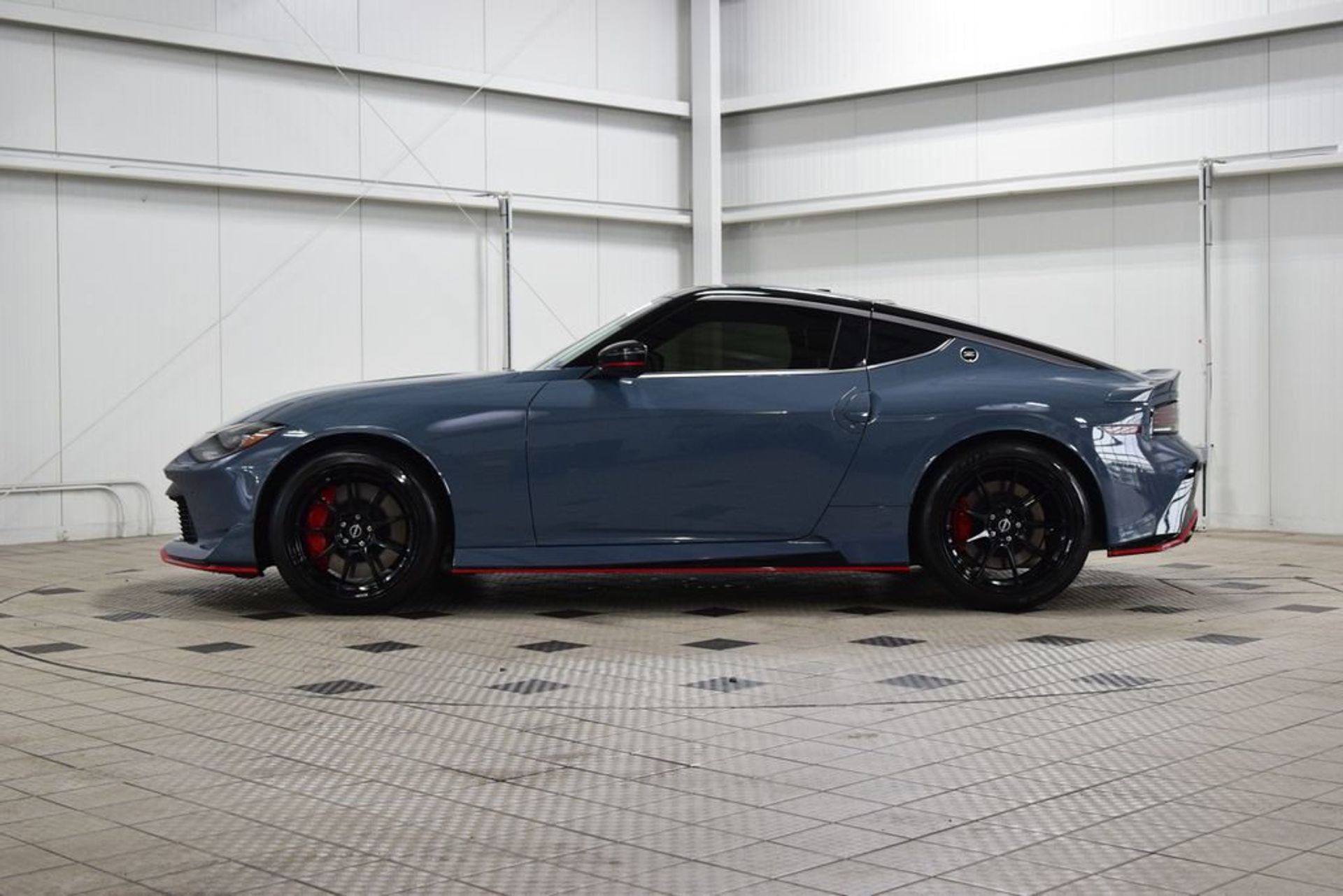 2024 Nissan Z NISMO — photo 2