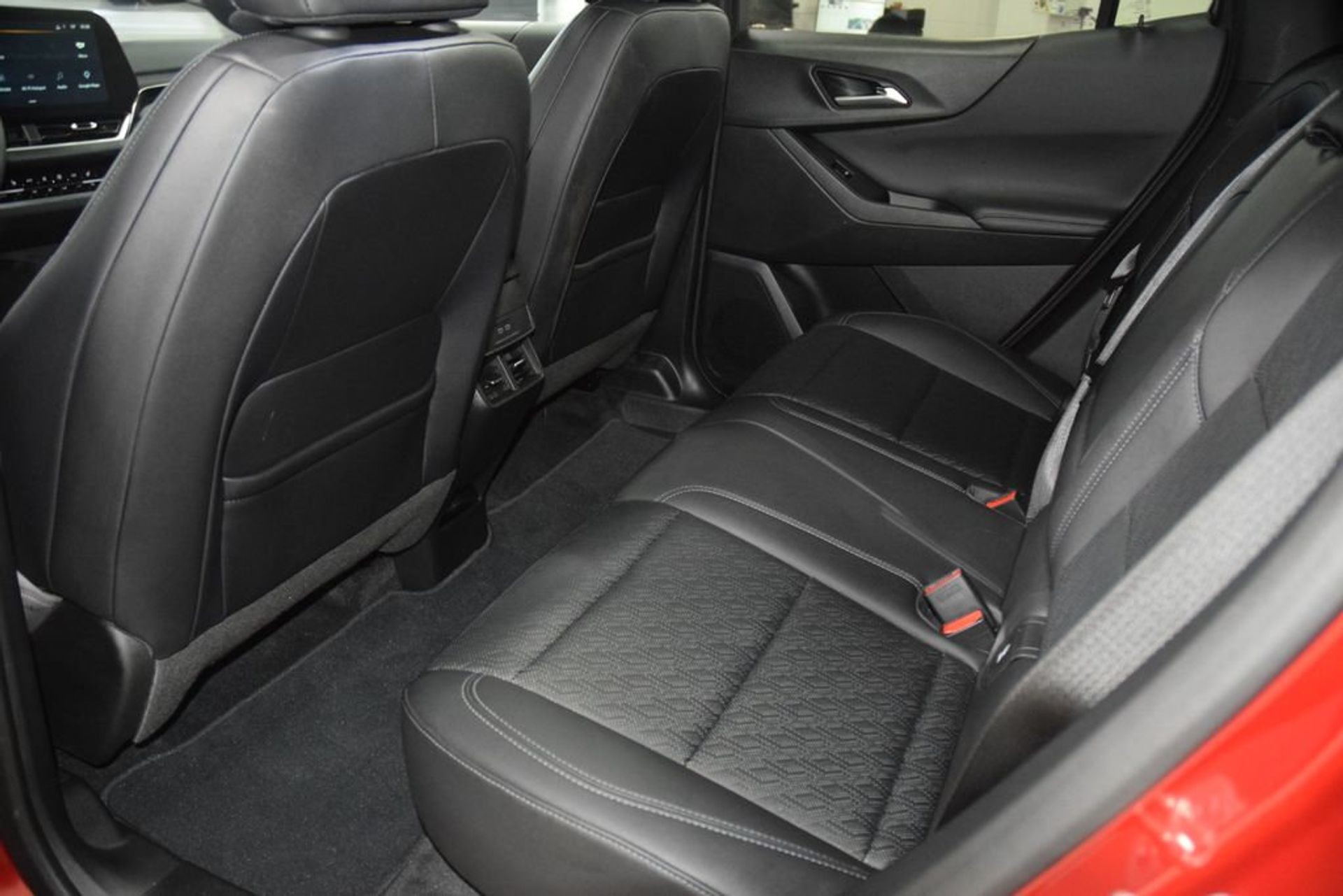 2025 Chevrolet Equinox LT — photo 28