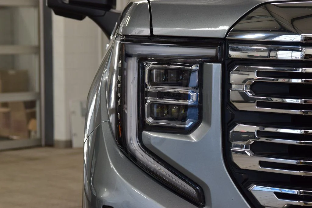 2025 GMC Sierra 1500 — photo 8