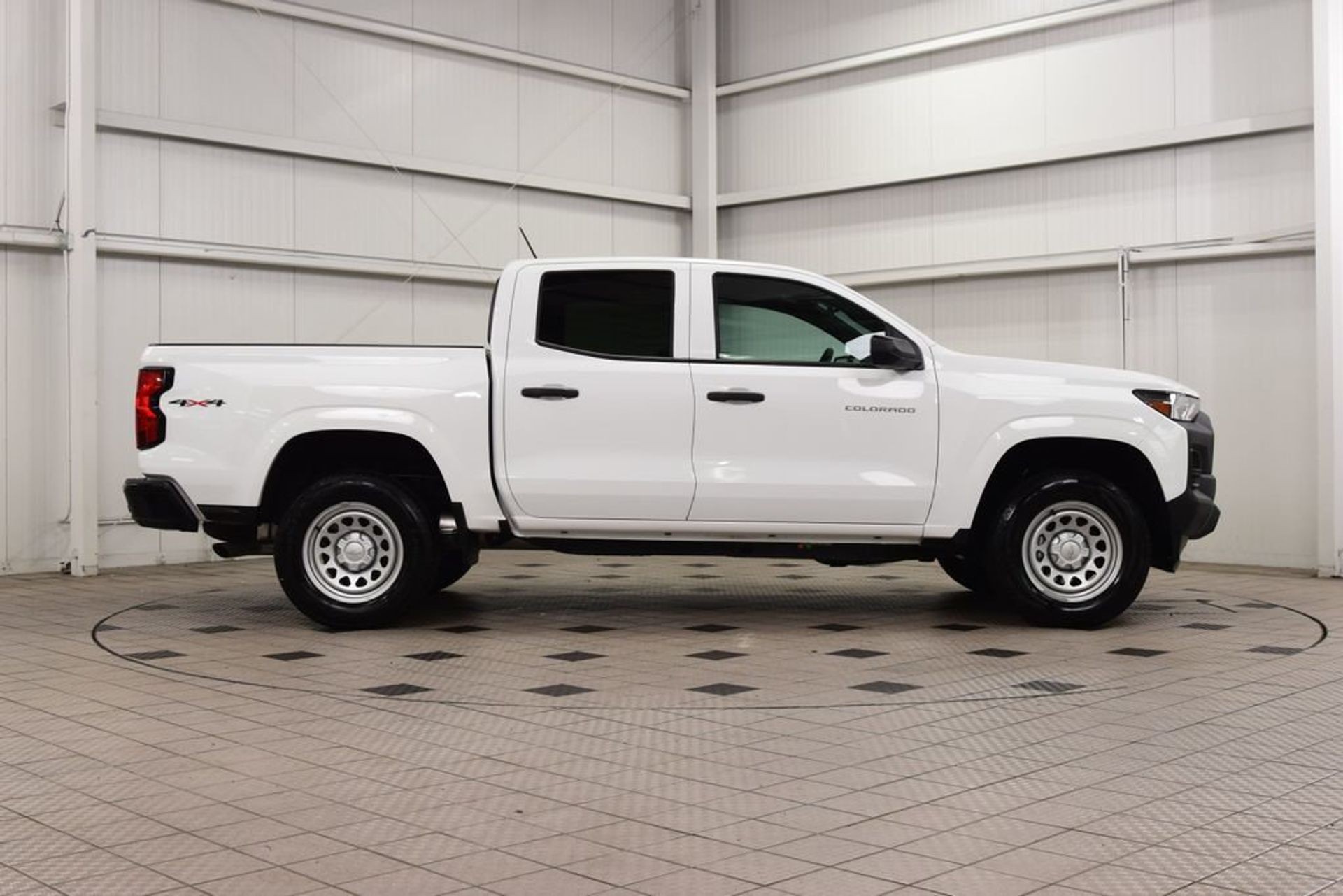 2026 Chevrolet Colorado WT — photo 3
