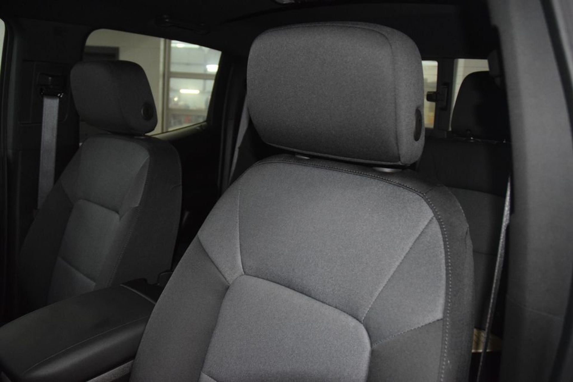 2026 Chevrolet Colorado WT — photo 25