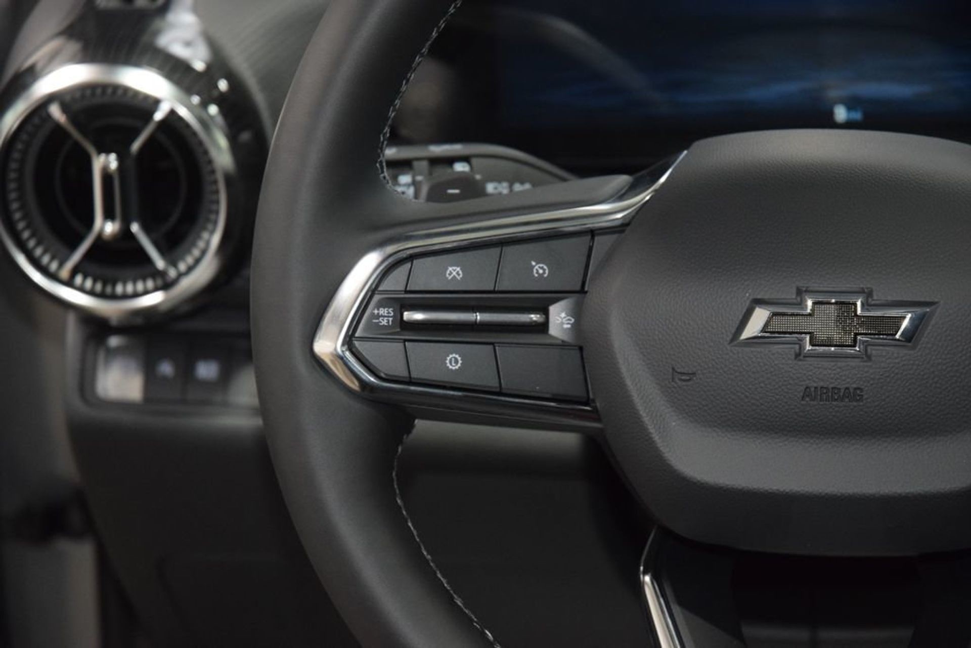 2026 Chevrolet Equinox LT — photo 20
