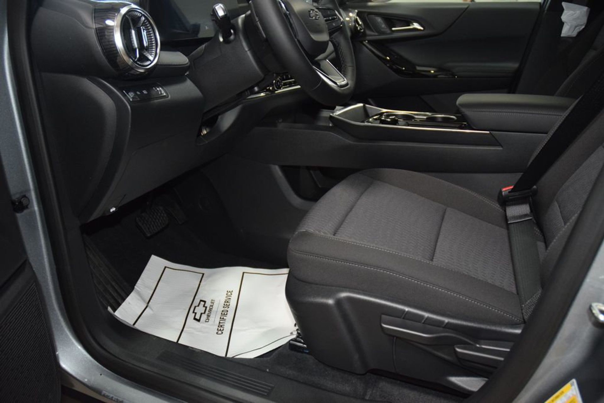 2026 Chevrolet Equinox LT — photo 22