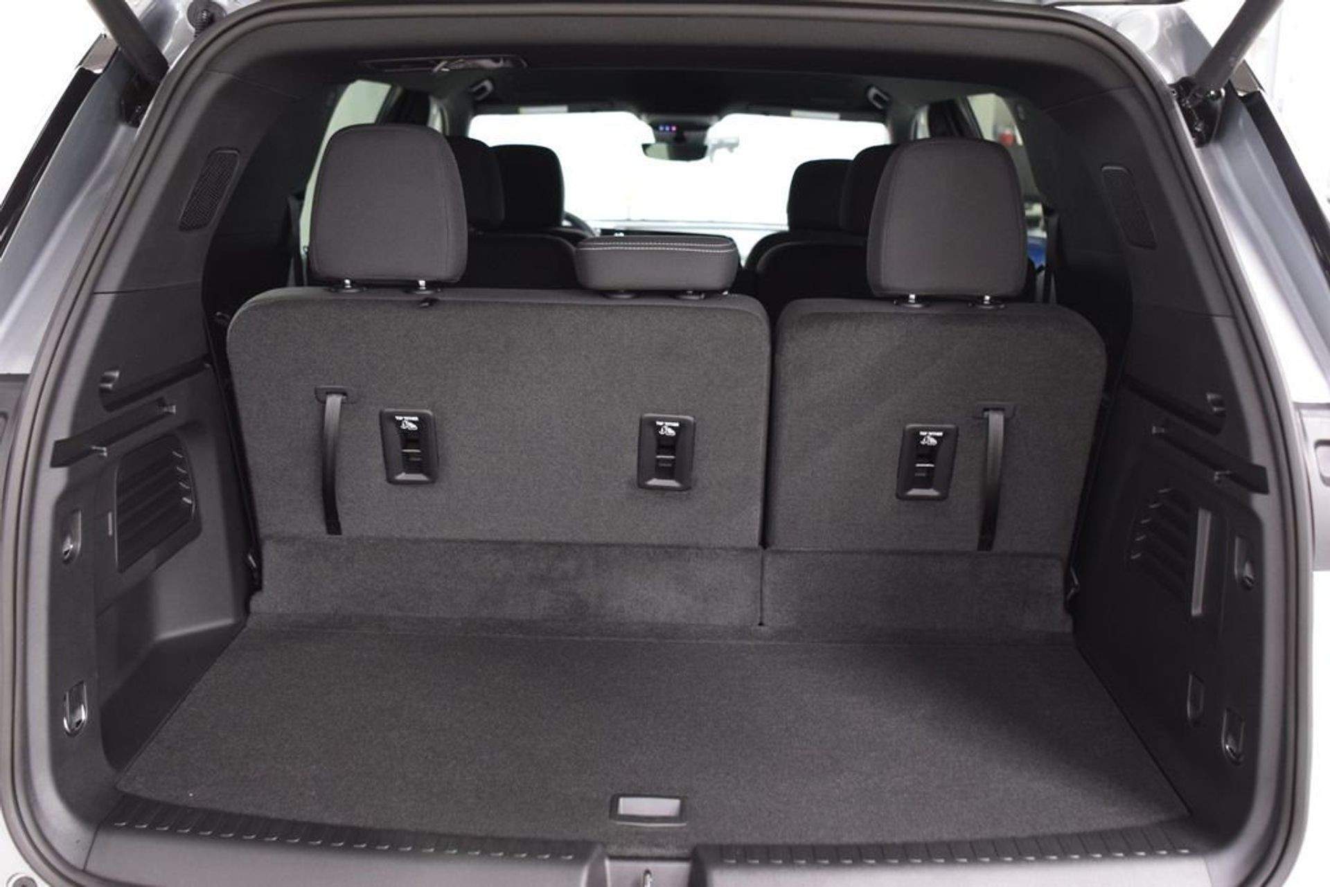 2026 Chevrolet Traverse LT — photo 12