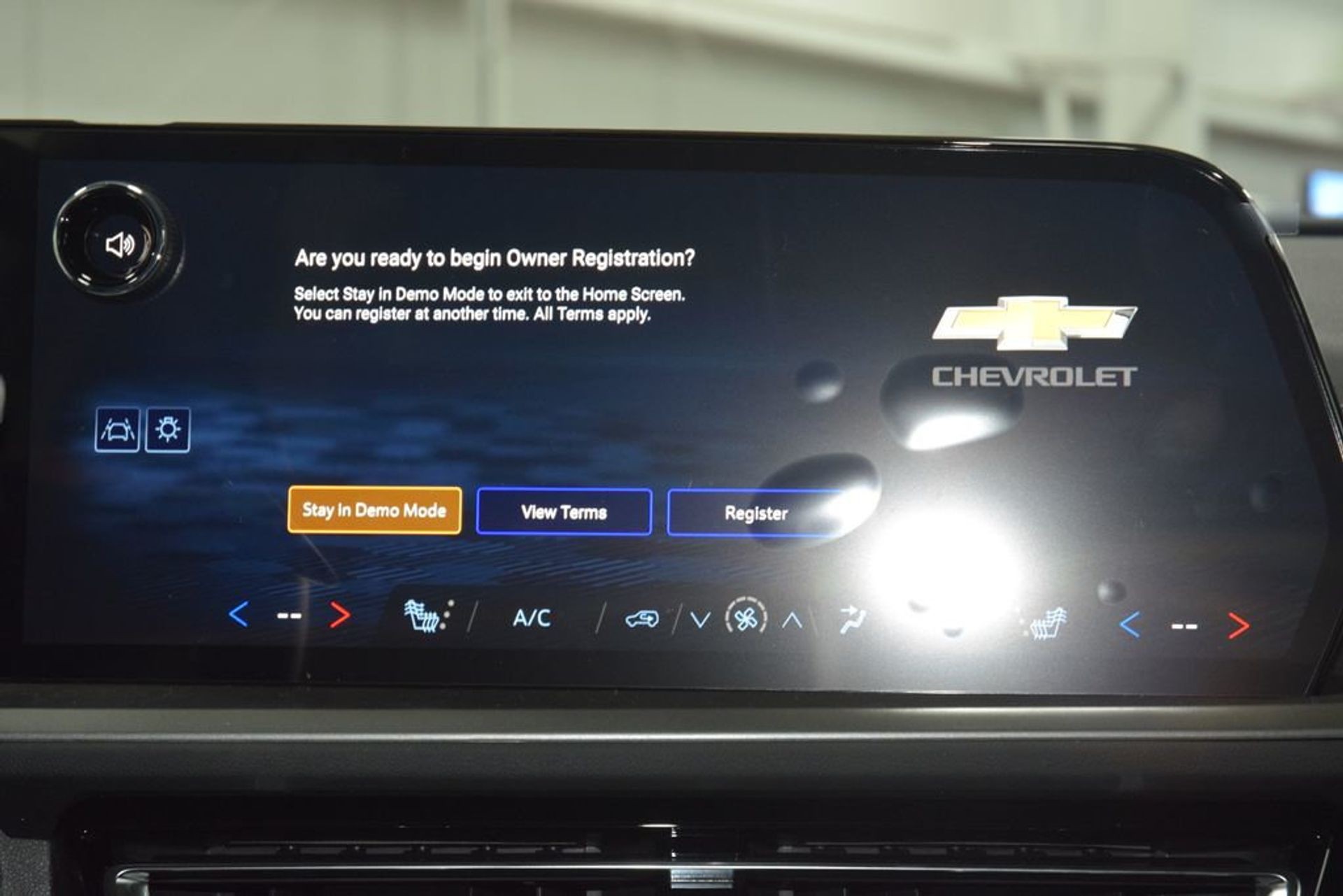 2026 Chevrolet Traverse LT — photo 18