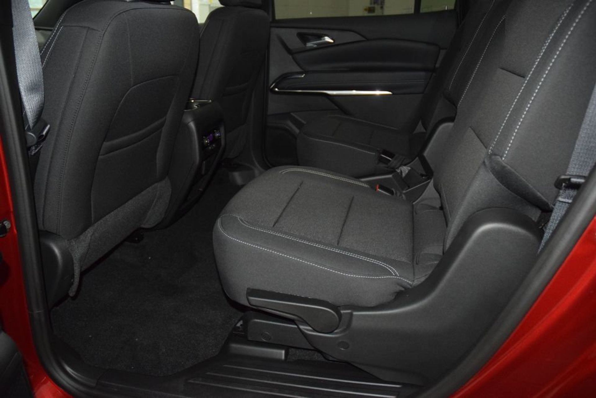 2026 Chevrolet Traverse LT — photo 28
