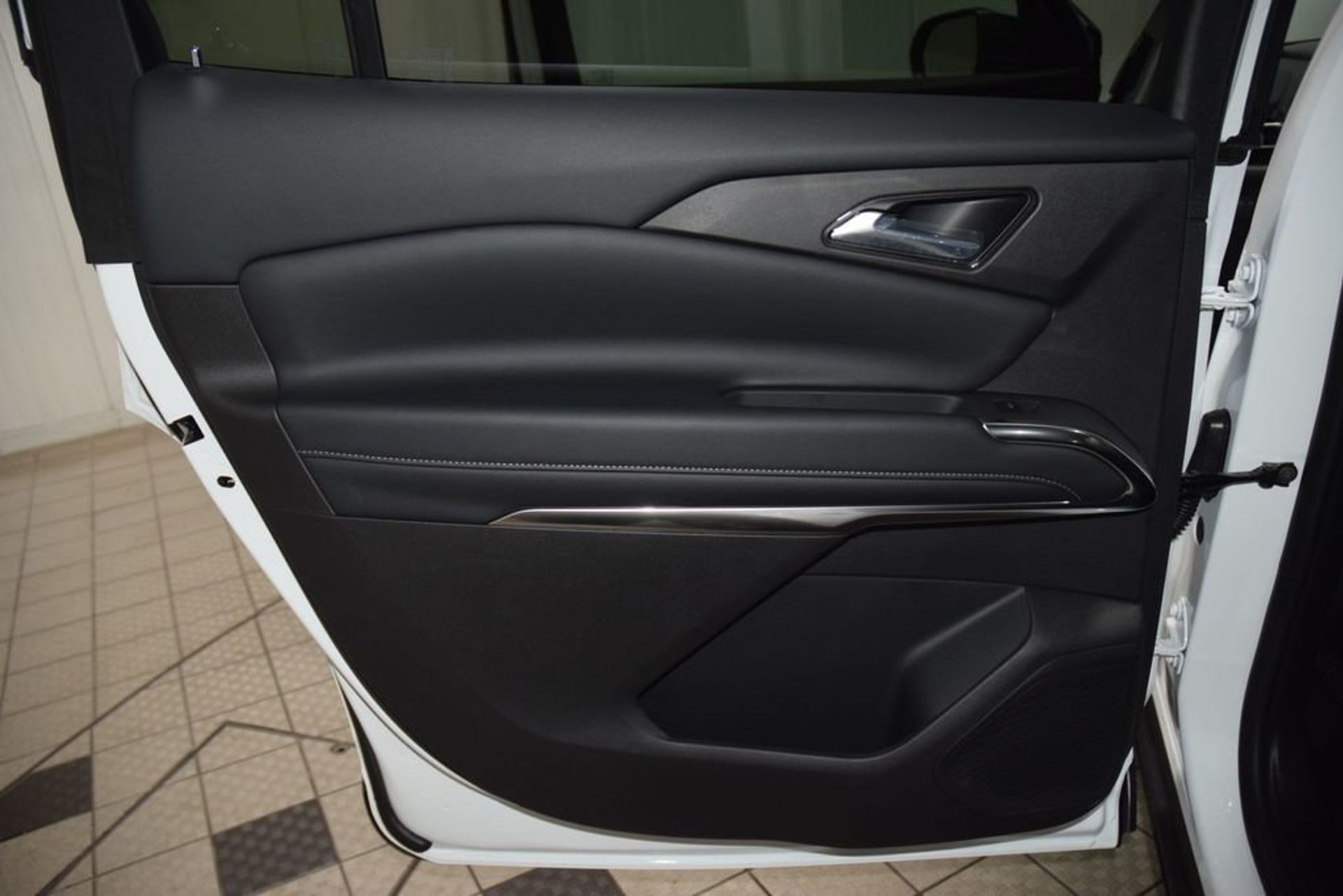 2026 Chevrolet Traverse LT — photo 31