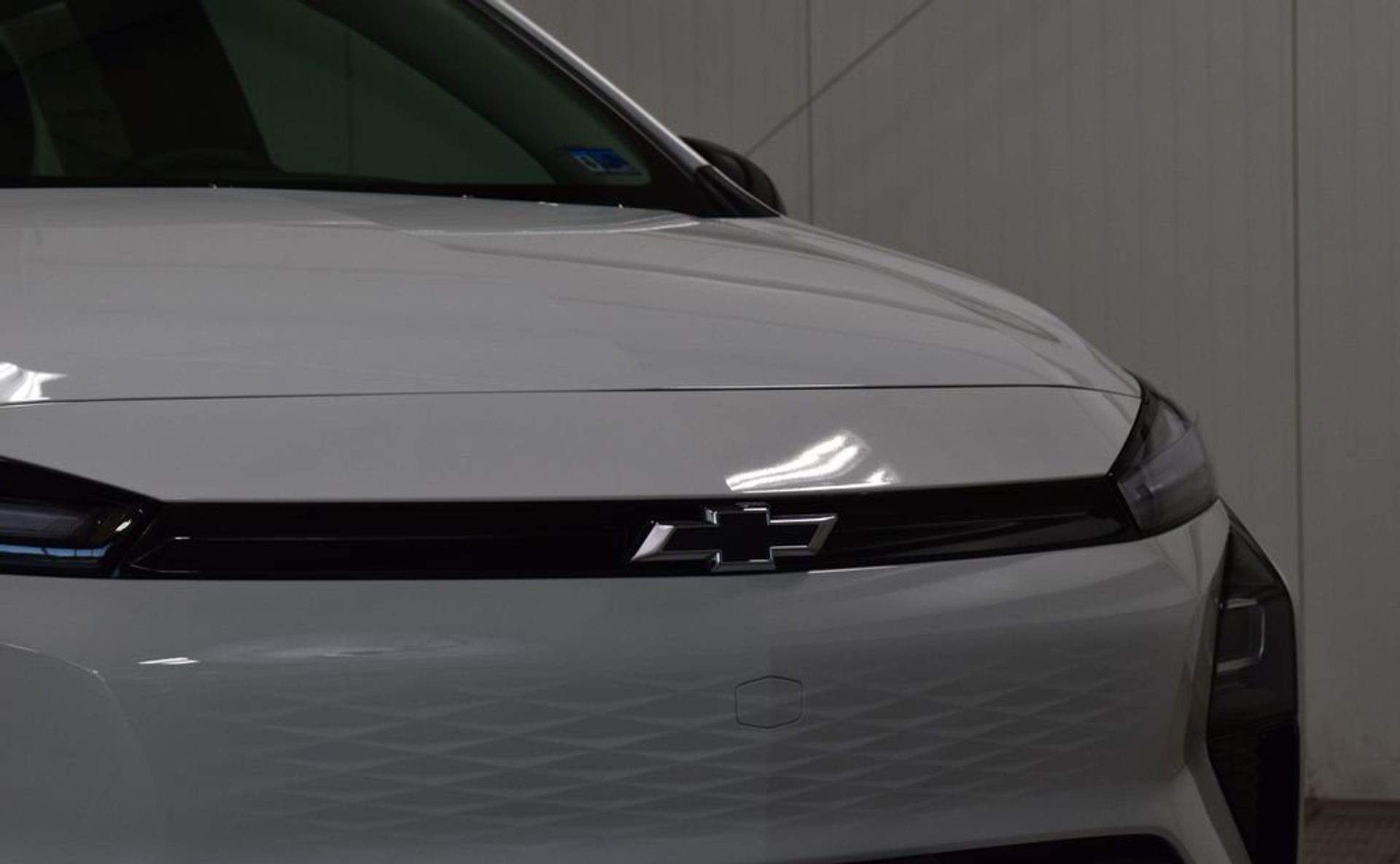 2027 Chevrolet Bolt LT — photo 4