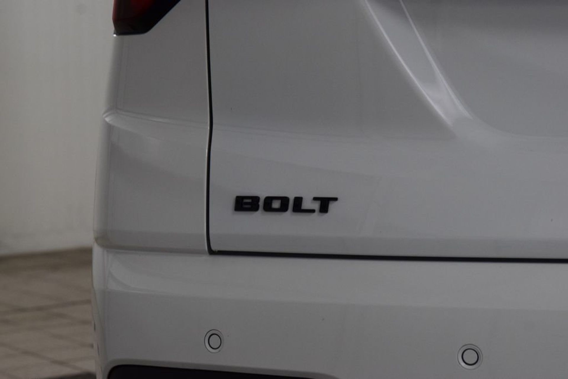 2027 Chevrolet Bolt LT — photo 10