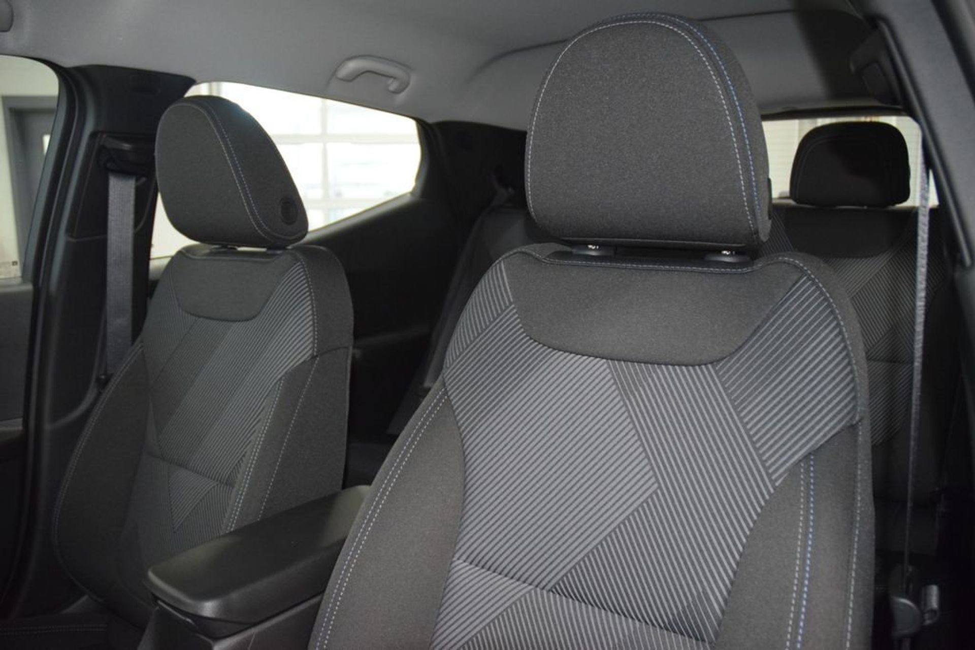 2027 Chevrolet Bolt LT — photo 23