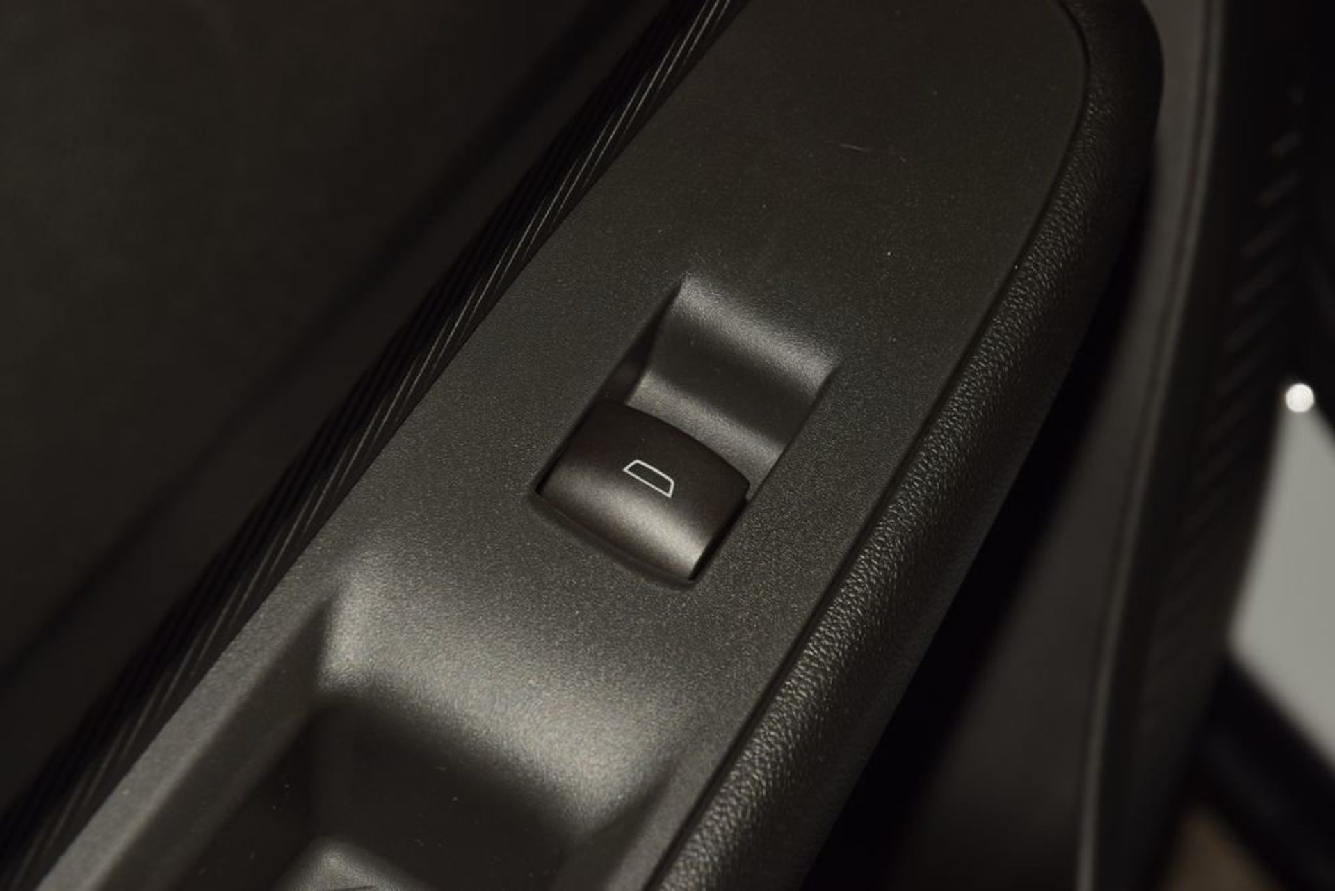 2027 Chevrolet Bolt LT — photo 26