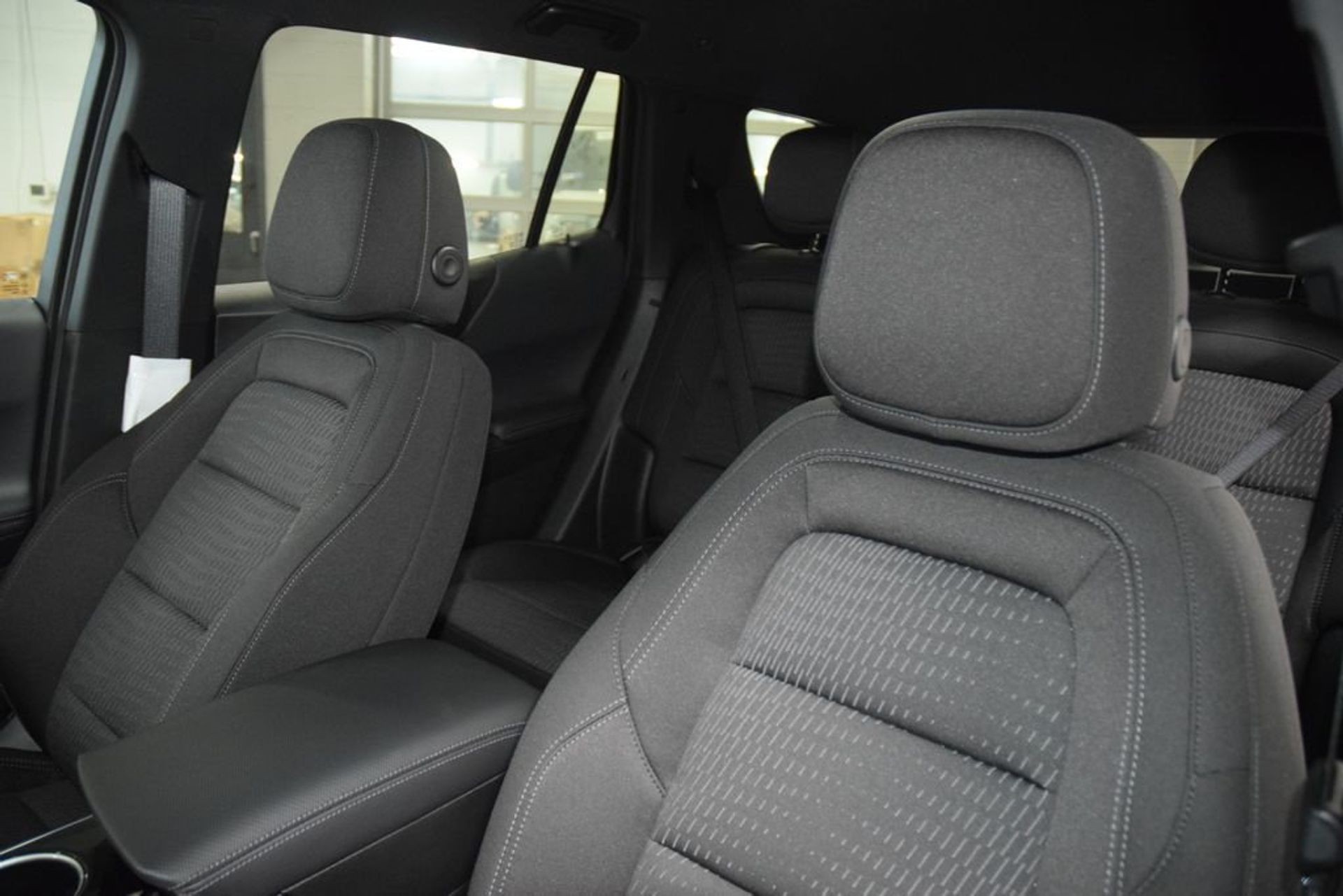 2027 Chevrolet Equinox LT — photo 26
