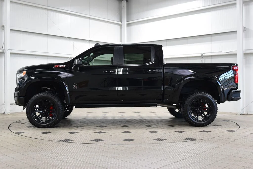 2024 Chevrolet Silverado 1500 — photo 1