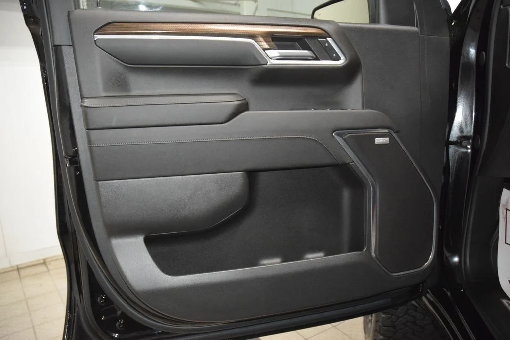 2024 Chevrolet Silverado 1500 — photo 36