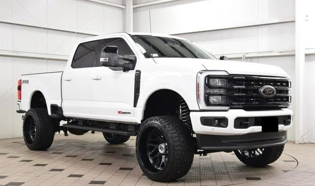 2024 Ford F-350 — photo 2