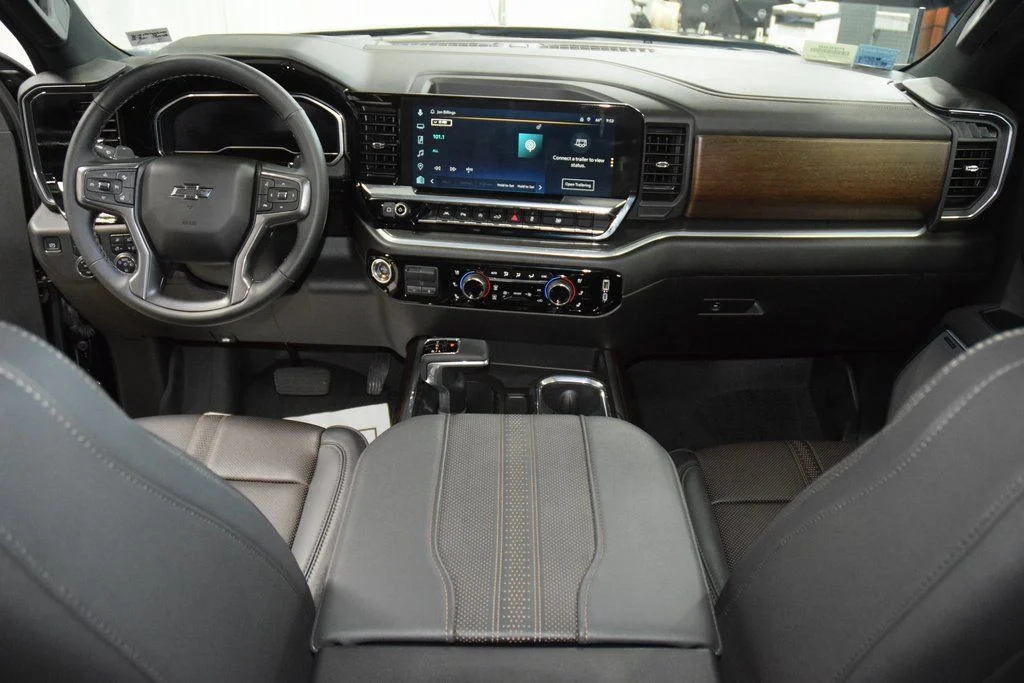 2025 Chevrolet Silverado 1500 — photo 26
