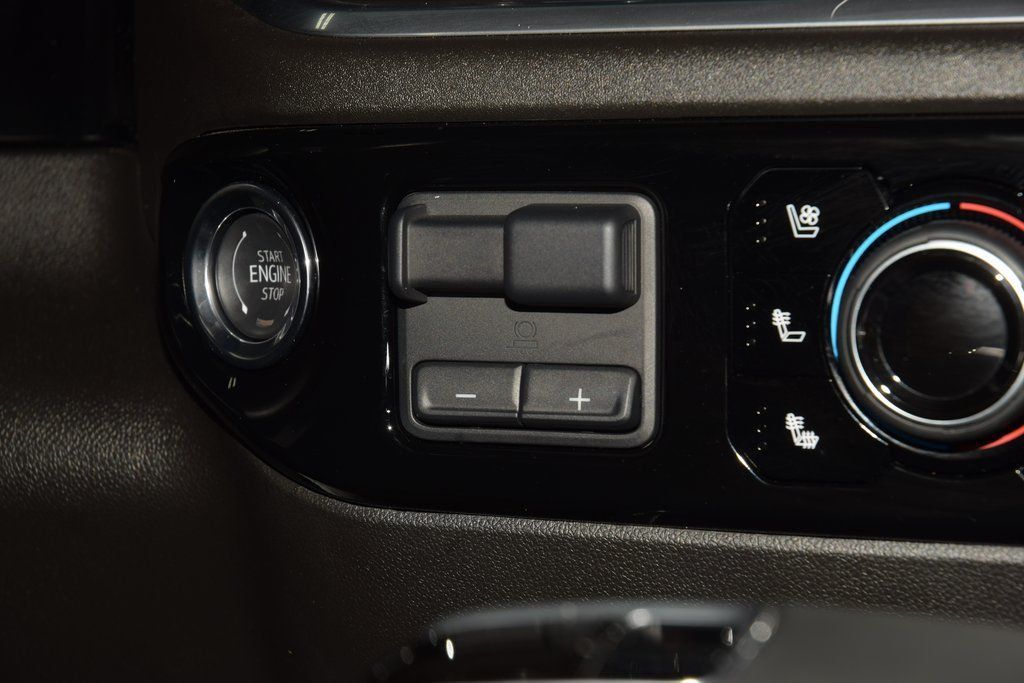 2025 Chevrolet Silverado 1500 — photo 29