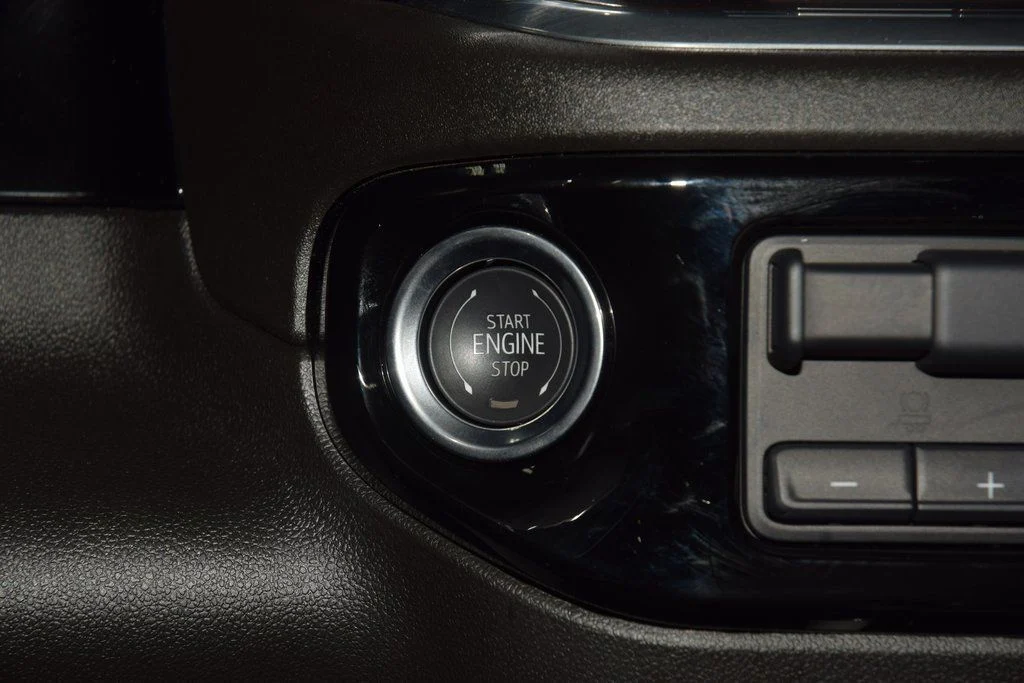 2025 Chevrolet Silverado 1500 — photo 30