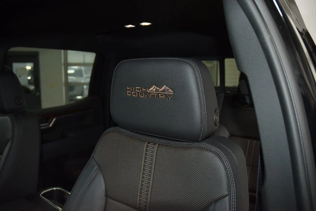 2025 Chevrolet Silverado 1500 — photo 37