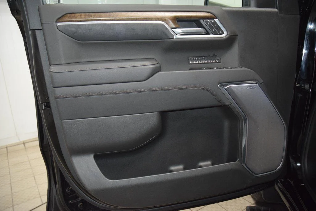 2025 Chevrolet Silverado 1500 — photo 44